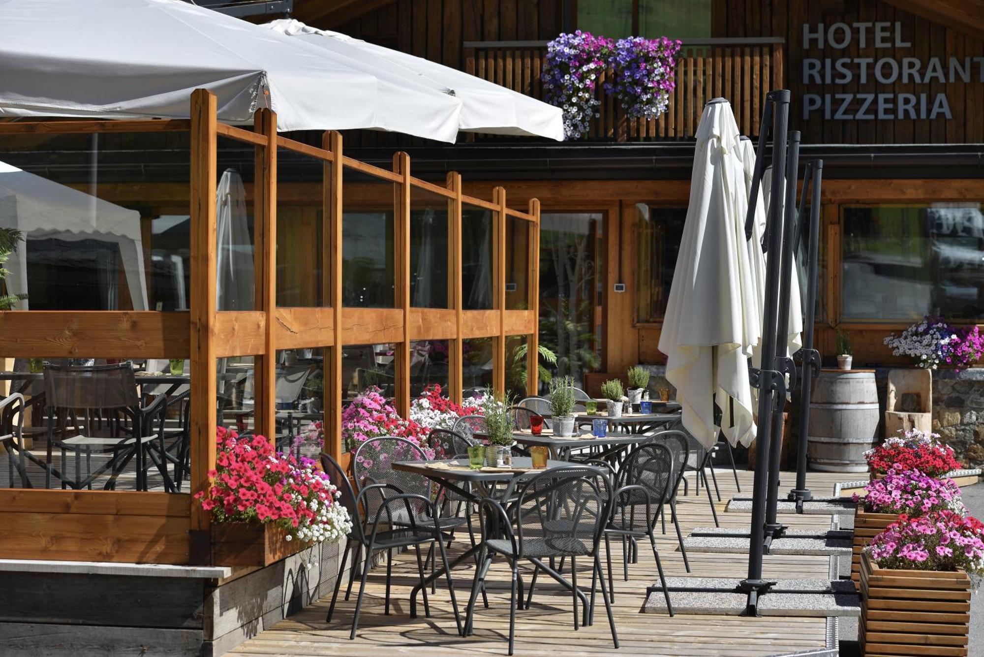 Hotel Galli'S - Centro Livigno Eksteriør billede